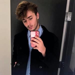 Meet your Posher, Adam